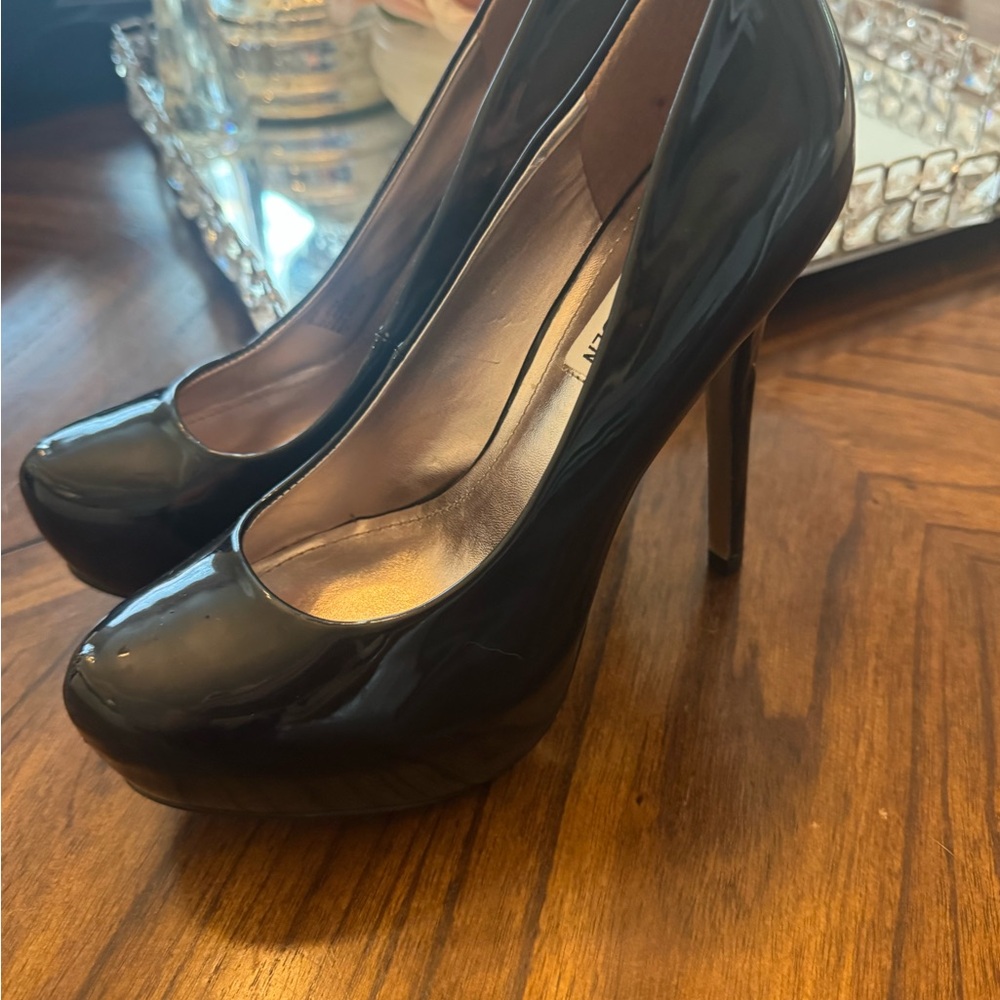 Steve Madden Glossy Black Heels